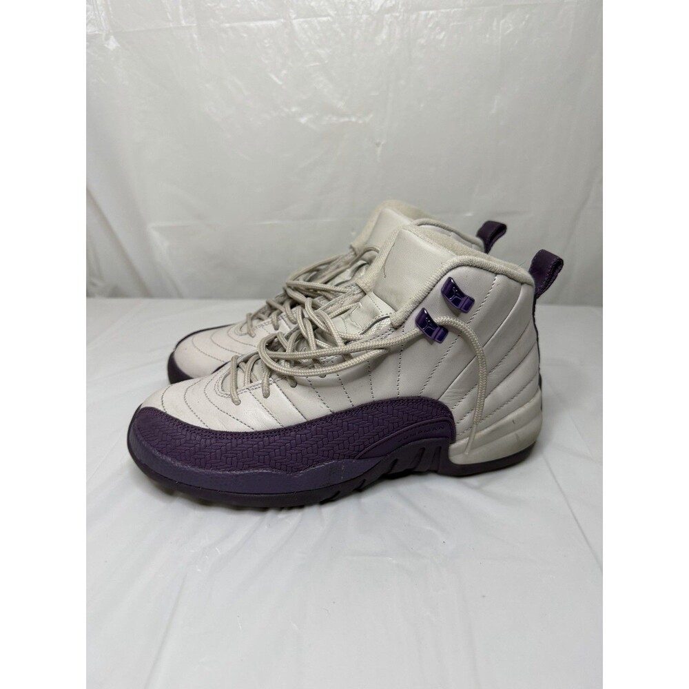 Air Jordan 12 Retro GS Desert Sand Bordeaux 510815-001 Size 7Y Women’s 8.5